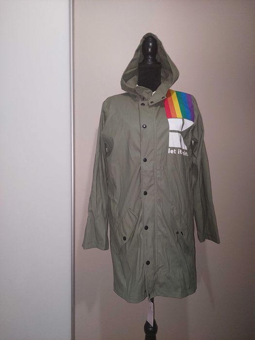 Jachetă lungă curcubeu deosebită Cătălin Botezatu si alti designeri