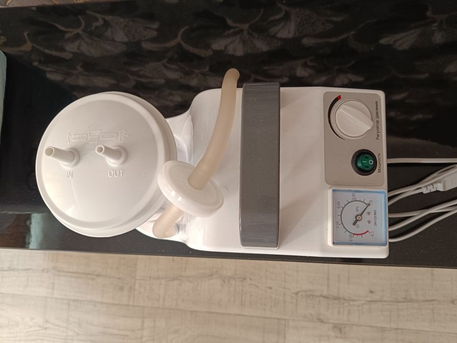 Медицинский отсасыватель (аспиратор)