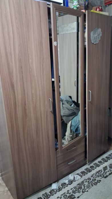 Продается  шкаф
