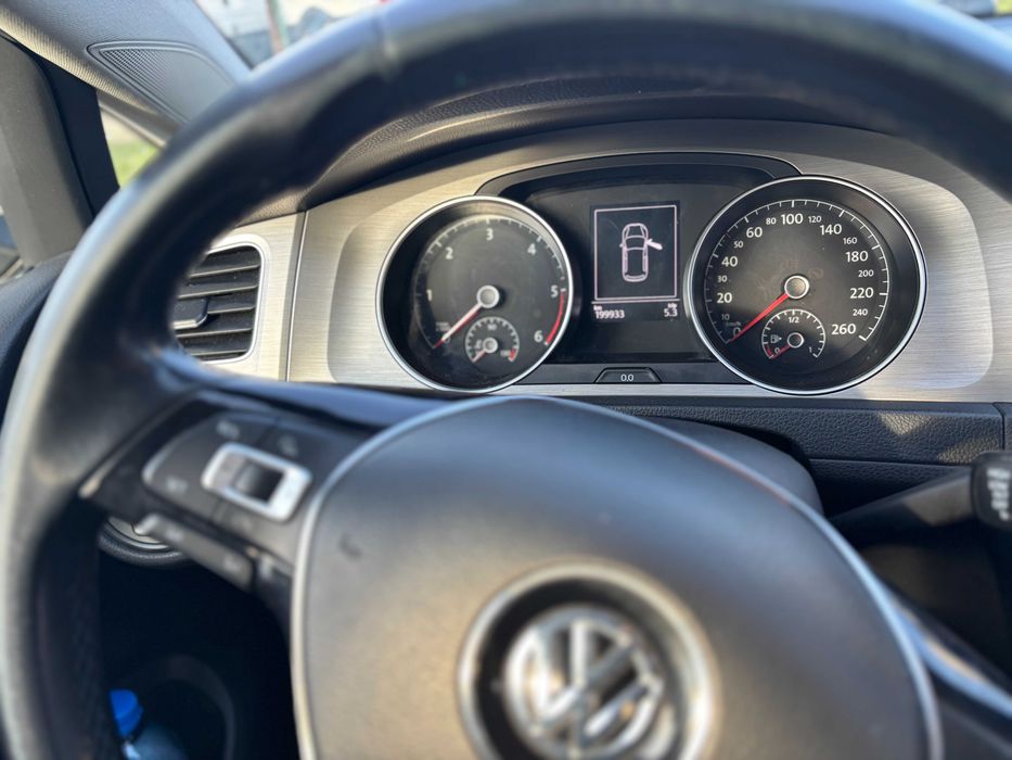 Продавам VW Golf 2.0TDI Automatic DSG