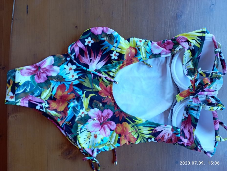 Costum de baie dama