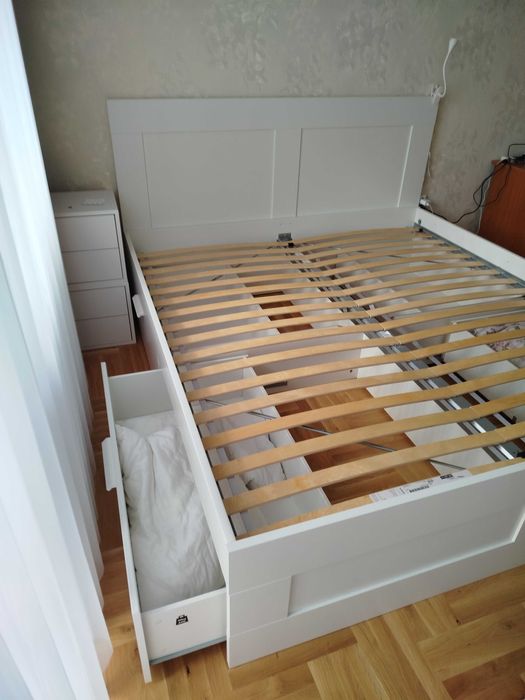 Спалня 180/200 + подматрачна рамка + табла, с чекмеджета, бяла, Икеа