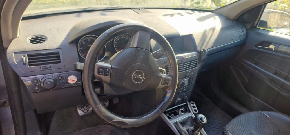OPEL Astra 2006 — imagine 4