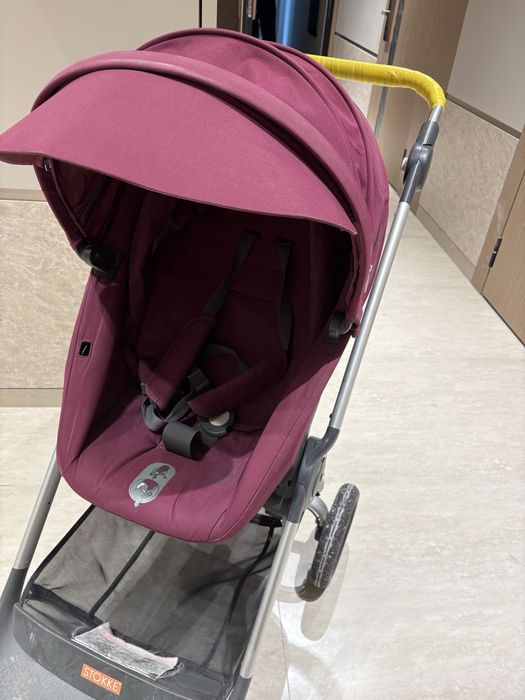 Коляска очень дорогой качесвенный бренд