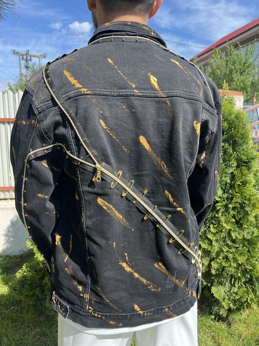 Geaca denim cu elrmente aurii ! Toate marimile