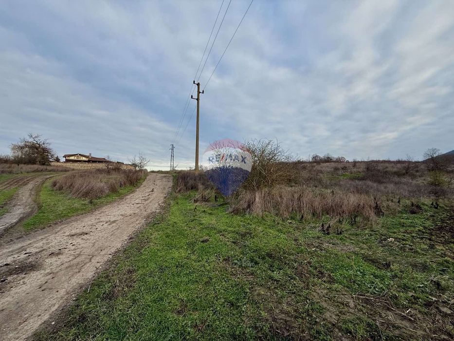 Продава се Парцел в с. Църква, Област Добрич - 8305 кв.м за 13 €/кв.м - Снимка #3