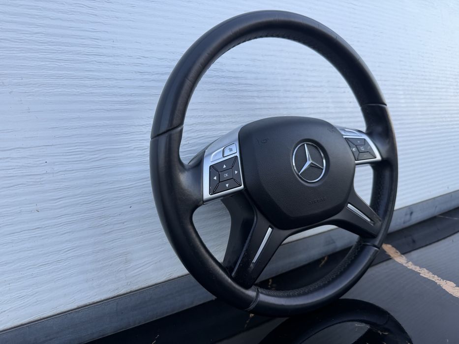 Оригинален волан за Мерцедес Mercedes-Benz
