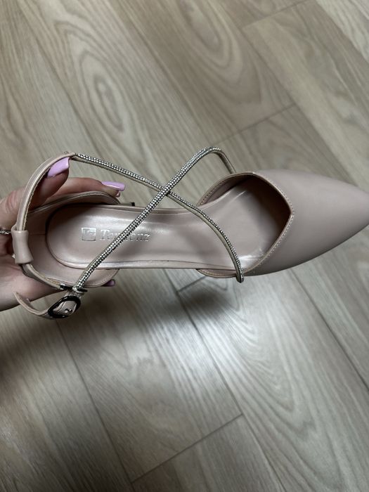 Сандали Tendenz.