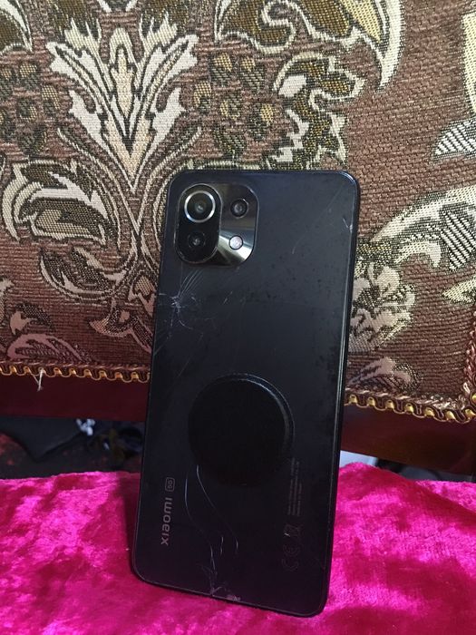 Xiaomi 11 Lite 5G NE. 8+8/256g. Srochno