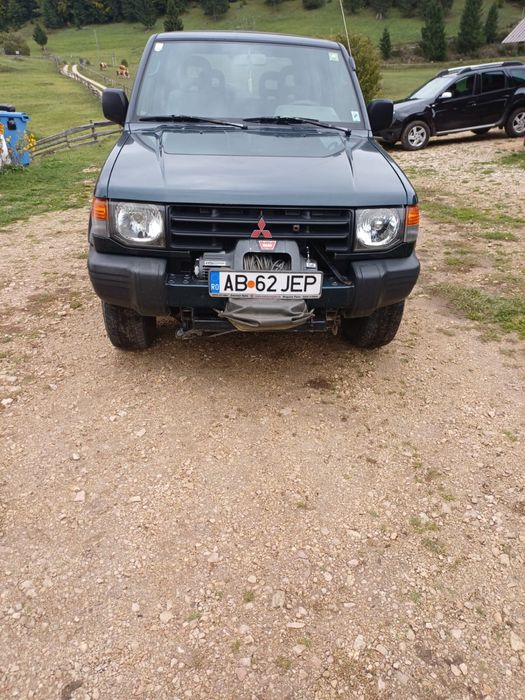 Mitsubishi Pajero de vanzare, motor 2.5 diesel, 4x4