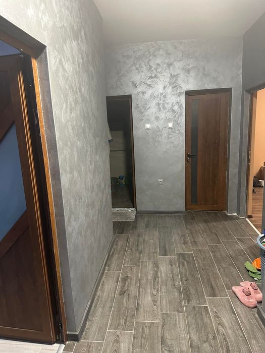 Продава се Тристаен апартамент в Плевен, Идеален център - 98 кв.м за 1480 €/кв.м - Снимка #9