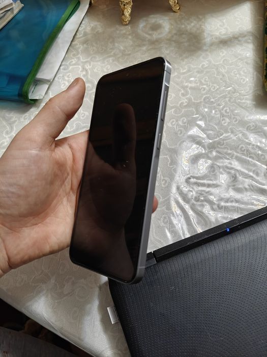A 56 Samsung yangi karobka