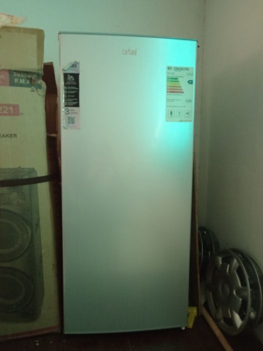 Артел холодильник сотилади