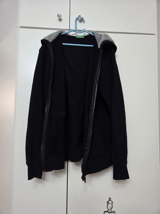Яке за момче на 11-12 години и горнища Nike  12-13-14 г и Benetton