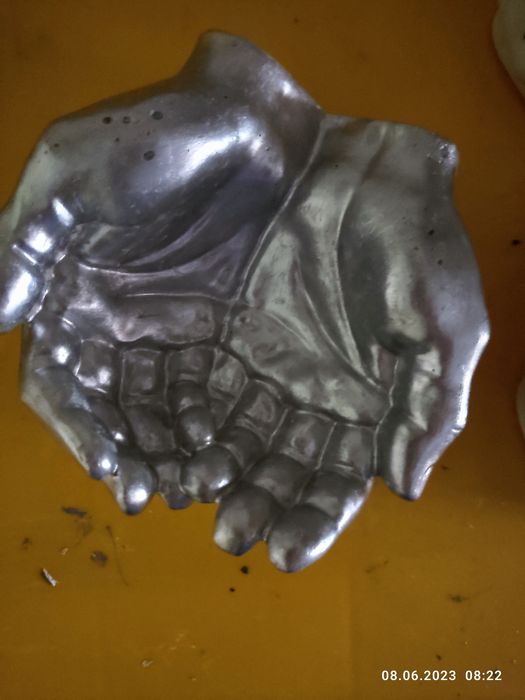 Интерьерная статуэтка ладони