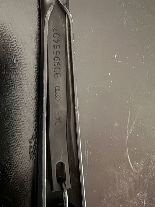 Чистачка/рамо от Audi A3 8l ! Като нова! Оригинал! Плюс подарък!