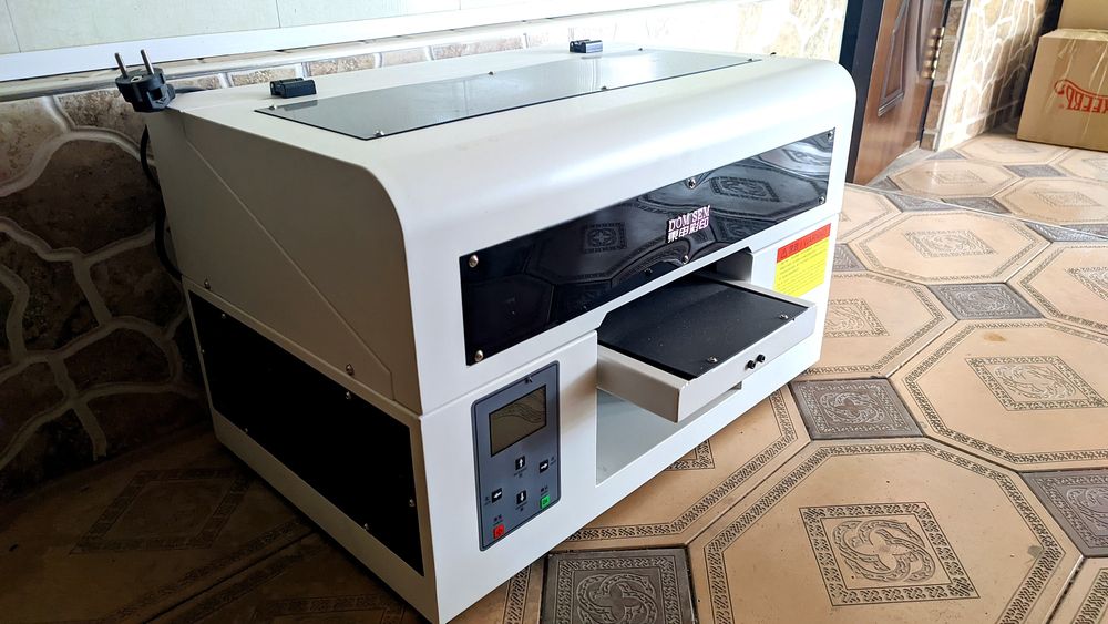 Uv printer Dom sem 3.500 $