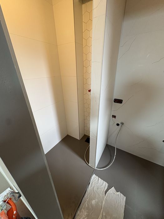 * „Renovări complete fără stres – București | poze reale  din execuție”