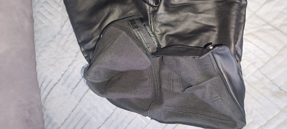 Продам брюки с эко кожи