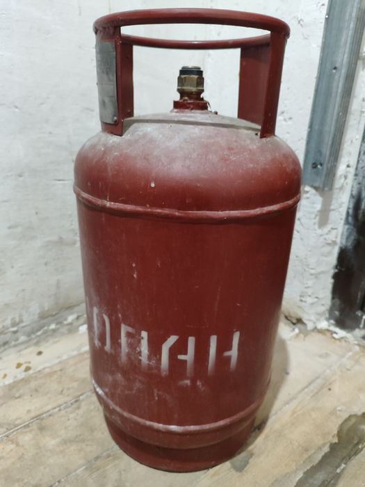 Газбалон с газом в хорошем состоянии