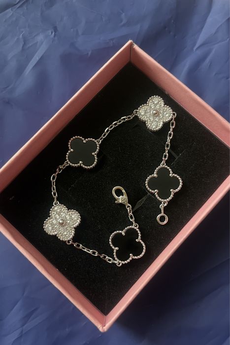 Продаю серебро 925 пр Брендовые