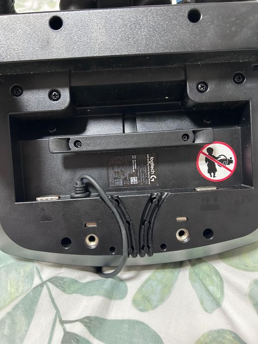 Se vinde volan Logitech G29 Force FeedBack