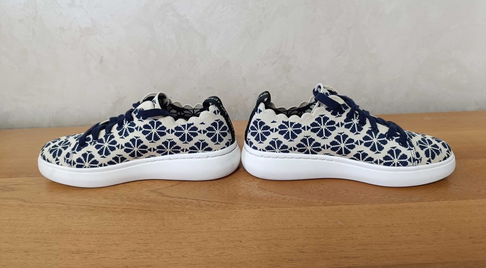 Kate Spade Spade Flower Lift Knit Geo-Много Запазени