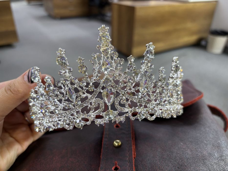 Диадема или корона