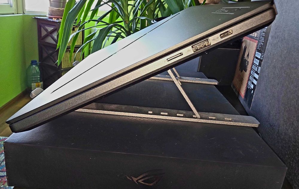 ASUS ROG Zephyrus G14 GA403UV - OLED – RTX 4060 | Garanție iunie 2026