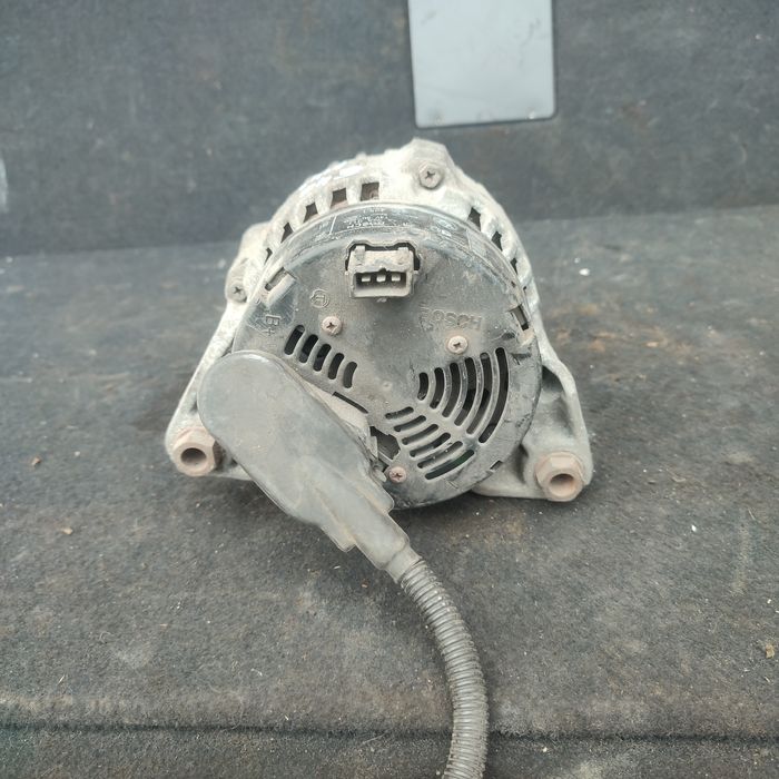 Генератор БМВ е46 мотор м43