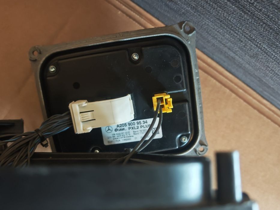 MERCEDES GLE W167 2018+  многолъчни led фарове оригинал