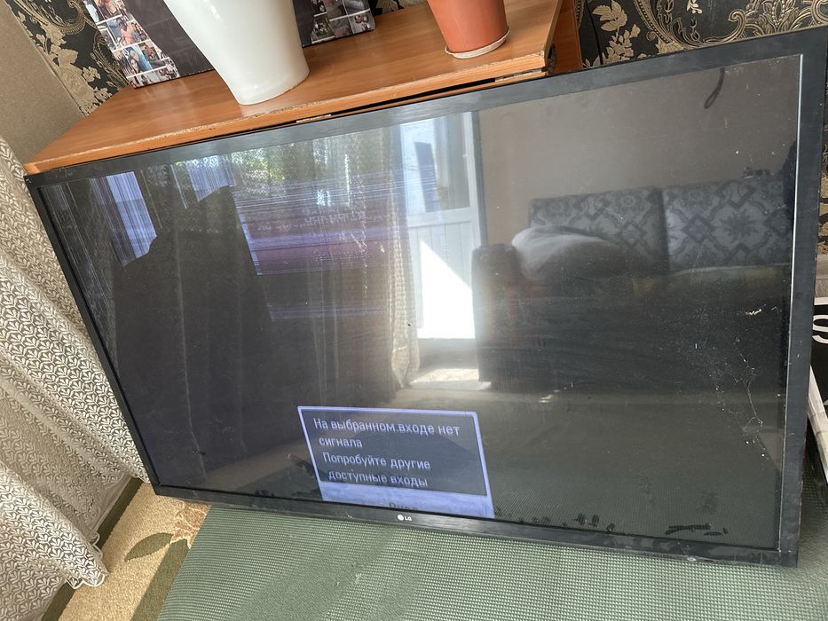 продам на запчасти телевизор