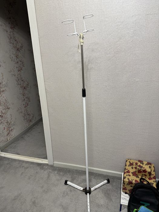 Штатив сотилади б/у