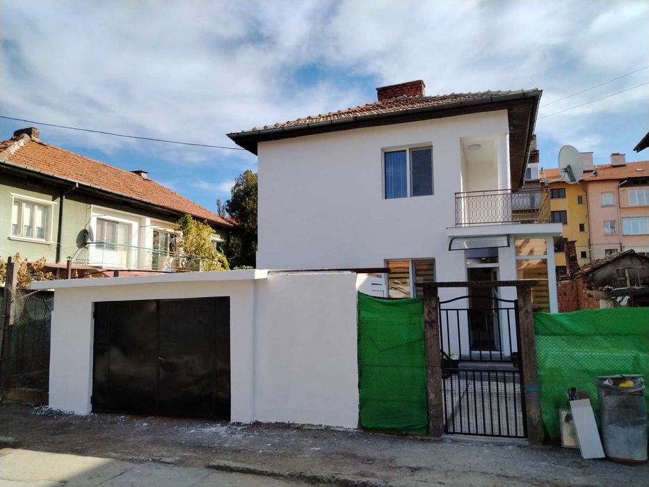 Продава се Къща в Монтана, Парта 1 - 150 кв.м за 1054 €/кв.м - Снимка #1