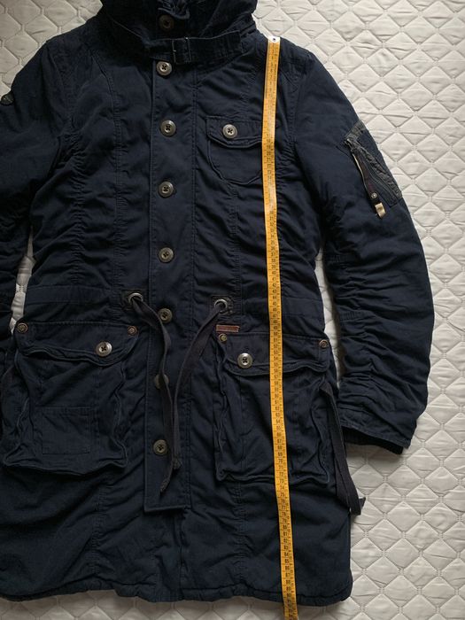Geaca parka deosebita de dama Khujo  in stare impecabila