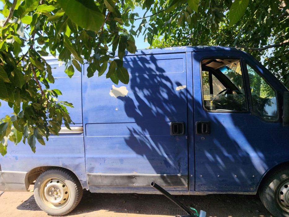 Vând Peugeot boxer