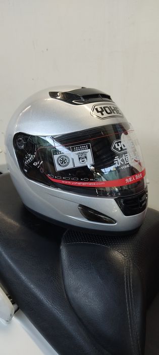 Каска шлем хорошего качества 250мингдан бошланади