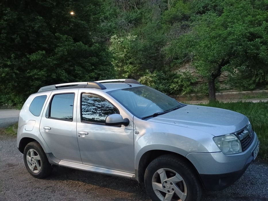 Автомобил Дачия Дъстър