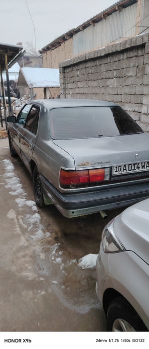 Продам мазду 929.Машина на ходу.