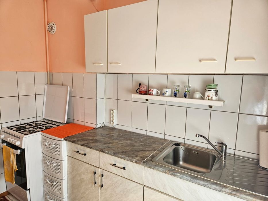 Vand apartament cu 2 camere Hunedoara