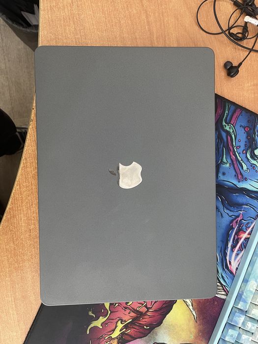 Macbook air m2 8 512