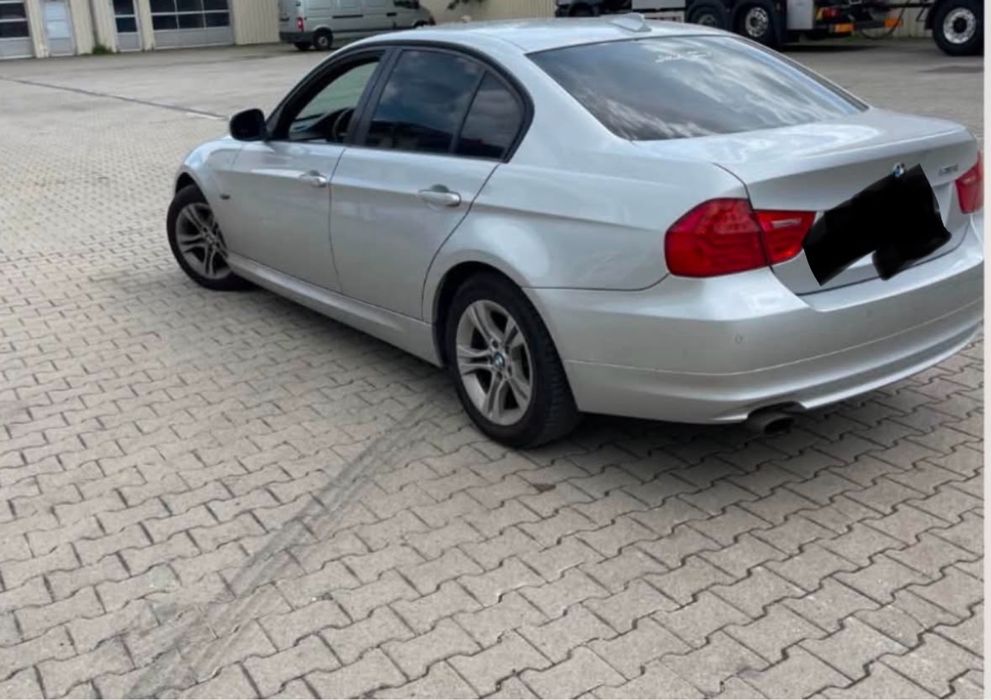 BMW seria 3 e90 318i an 2009