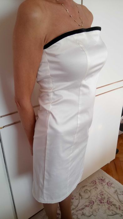 Рокля "Lucy"- къса,бял сатен