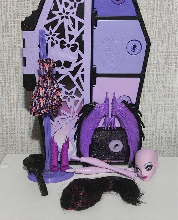 Набор одежды и аксессуаров для Монстр Хай