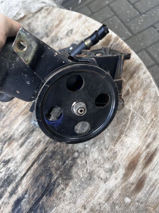 Насос гура EJ 20 EJ25 SUBARU