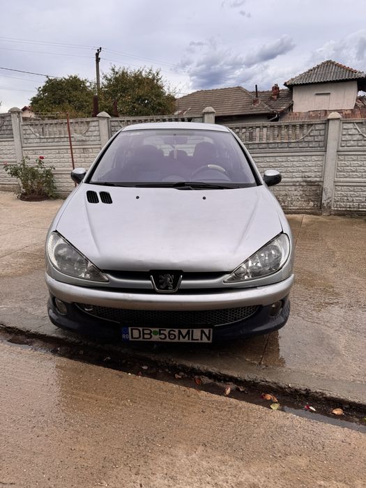 Se vinde Peugeot