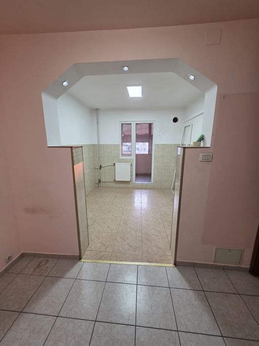 Apartament spatios 3 camere