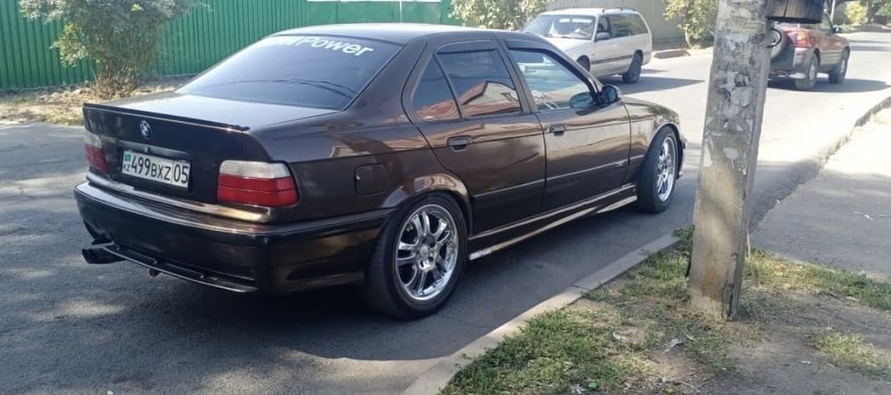 Бампер на BMW е36  тех пороги
