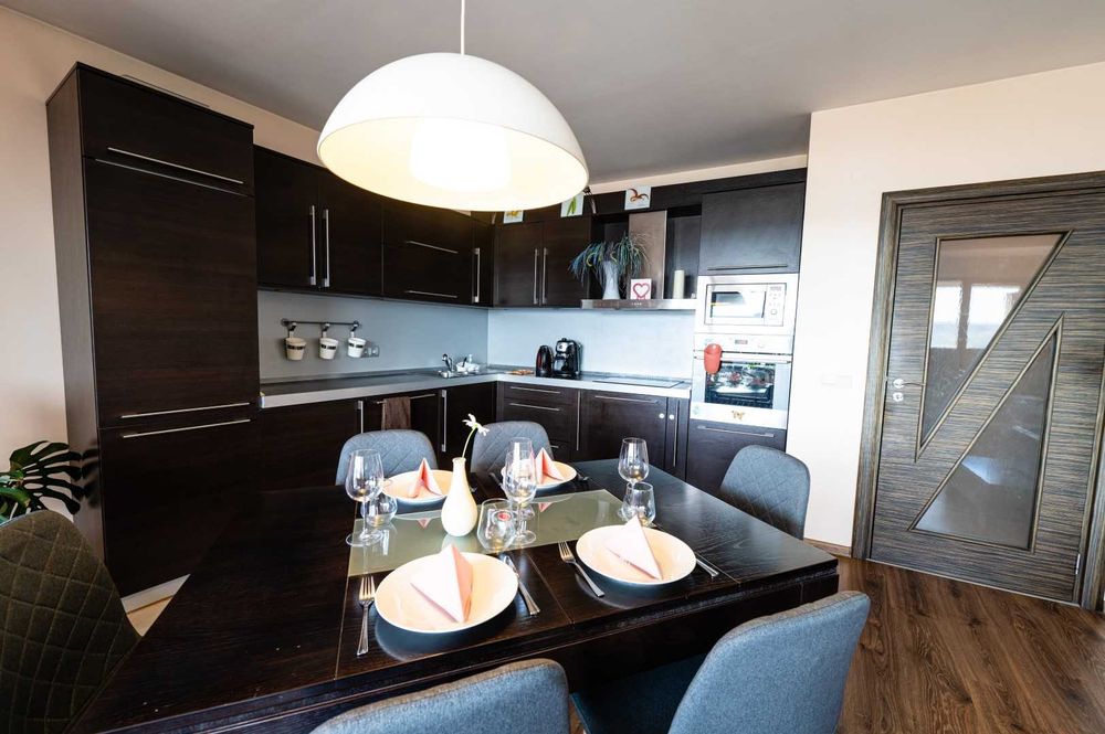 ”При Галя” 3-стаен просторен ап. с парко-място