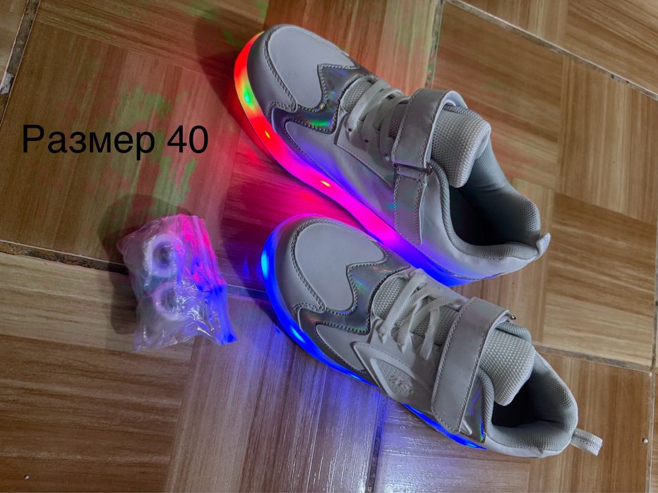 Роликовые кросовки